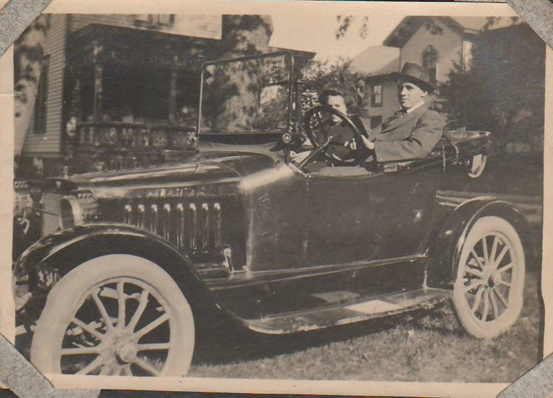 Illustration for article titled Pre-WW2 Family Cars
